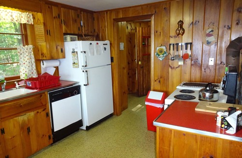 Naples Cottage | Pinewood Cabin – Cozy Maine Lakefront with Dock, Canoe & Rowboat