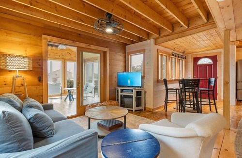 Spruce Head House | Pirate's Den on the Wharf