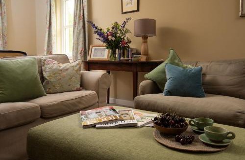 Kelso House | Pirnie Cottage