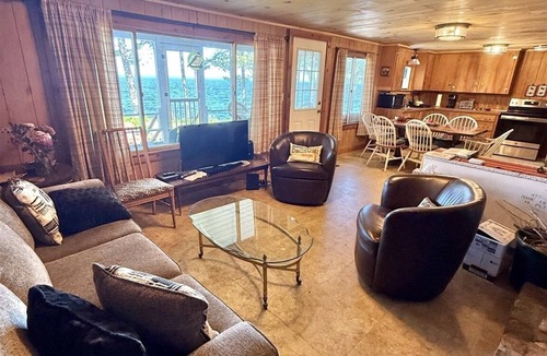 Sebago Villa | Placyd Pines Limit 8 4 Bedroom Cottage by RedAwning