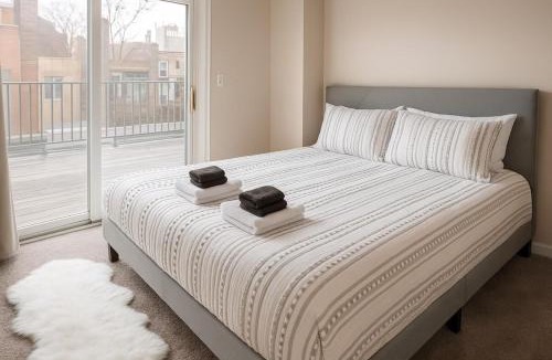 Downtown Cleveland Apartment | Playhouse SQ Downtown, Rock Hall, Clinic, CSU