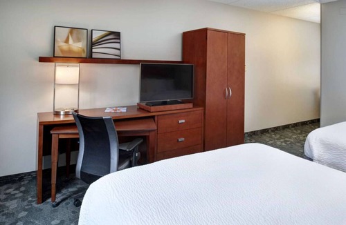 Brookfield Hotel | Pleasant Stay, Convenient Location! 4 Comfortable Units, Pet-friendly Property!