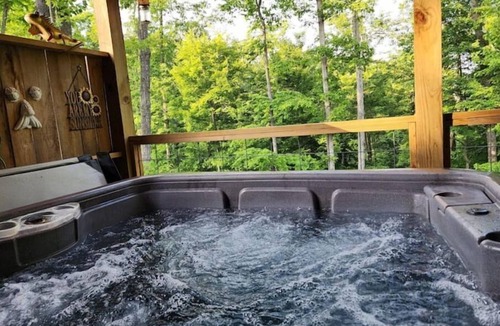 Frenchburg Cabin | Plum Crazy Cabin Red River Gorge