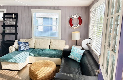 Hampton Cottage | Plum Place - Dog Friendly, Steps from the beach
