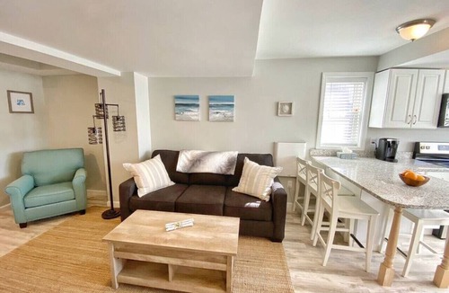 Newbury Condo | Plum Royale Jr: Cozy Plum Is. home w/beach access