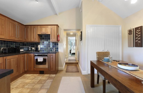 Lesbury Cottage | PLUMTREE COTTAGE, romantic in Alnmouth