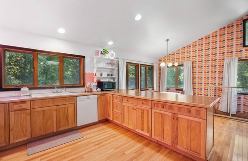 South Bloomingville Cabin | Pocket Full of Sunshine | Hocking Hills