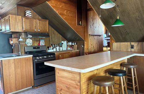 Grand Marais House | Polish Flats: A Cozy Cabin on Bay