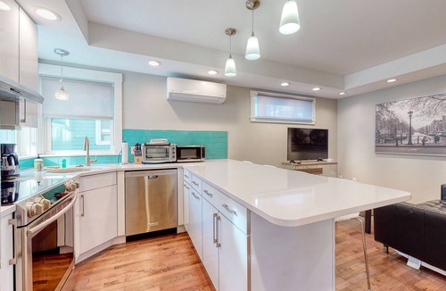 Munjoy Hill Condo | Polished condo with balcony - walk to Eastern Promenade & Casco Bay