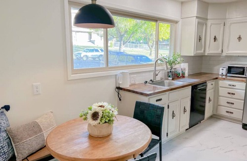 Ogden Apartment | Polk Upstairs | Beautiful Mountain Escape | 8 Guests