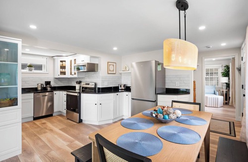 Gloucester House | POOL OPEN WK OF MAY 17, 2026! Single family home 5min walk to Good Harbor Beach!