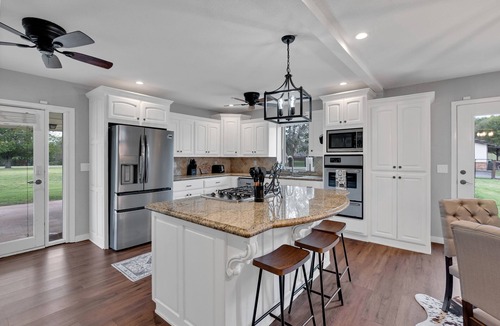 Oakhurst House | Pool Table, Fireplace, Patio, Office