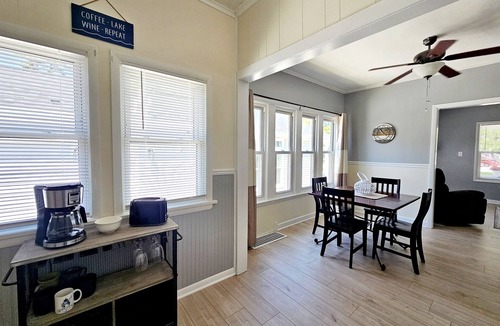 Port Clinton House | Port Clinton Home~Lake & Park Views~Beach Access!