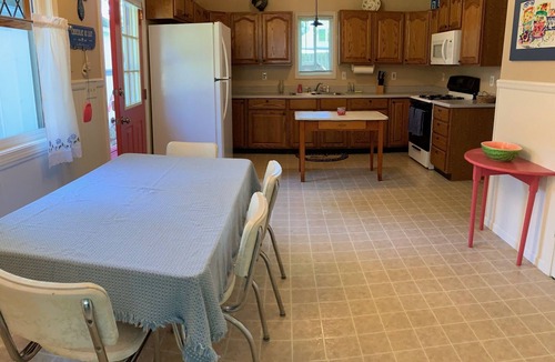 Jeddo Cottage | Port Huron/Lexington- Lake Huron- Family "memories" at the lake