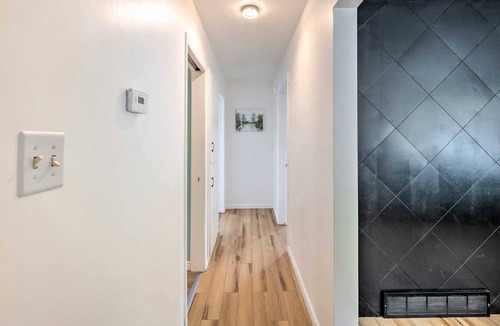 South Ogden House | Porter Ave Getaway bungalow in Ogden Utah (Sleeps 5)