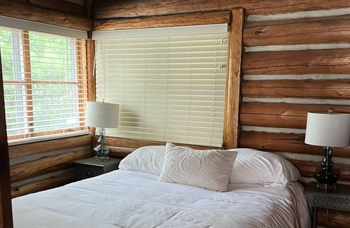 East Jordan Cottage | Porter Estates Cozy Cottage is a private cottage located on Lake Charlevoix!