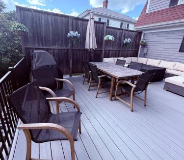 North Deering House | Portland Pool House - Minutes to the Old Port!