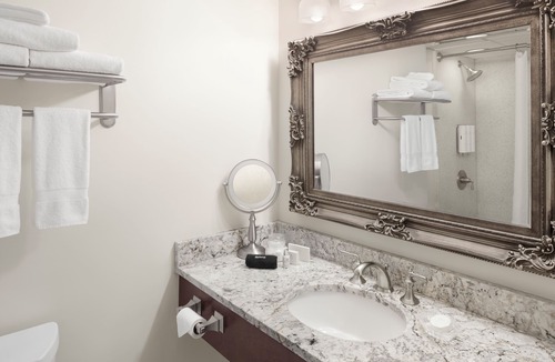 Old Port Hotel | Portland Regency Hotel & Spa