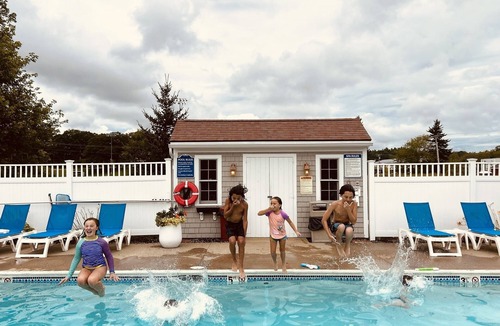 Boothbay Harbor Hotel | Premium Family Suite - 2 Double Beds, 1 King Bed