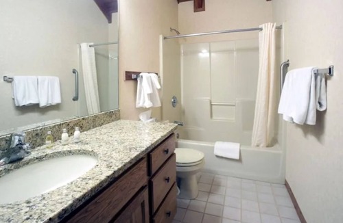 Breezy Point Resort | PRICE REDUCED for 3-bedroom cabin at Breezy Point Resort July 26-Aug 2