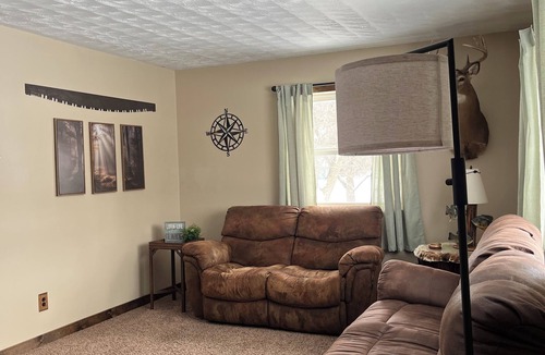 Hayward House | Prime Hayward location - 3BR - Near It All
