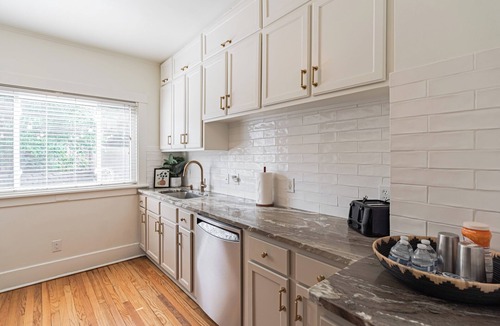 Dundee-Happy Hollow Historic District House | Prime Location-Historic Dundee Near Downtown, UNMC, Creighton, UNO