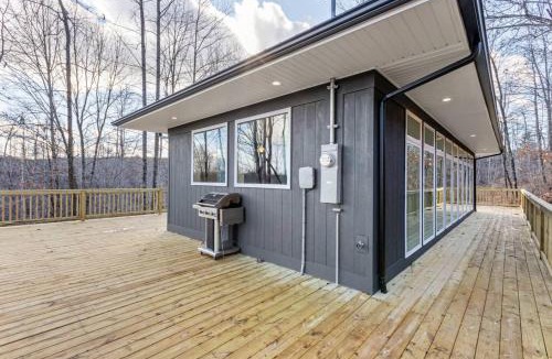 Denniston Ski Chalet | Primrose- Hot Tub, Firepit, Wraparound Deck, WiFi