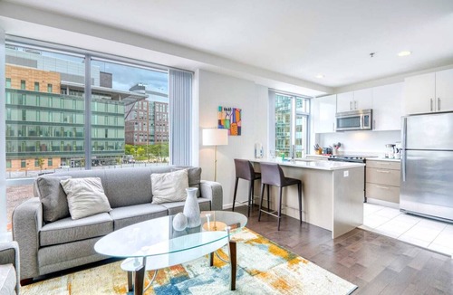 East Cambridge Apartment | Private Apt Near Kendall Square and Charles River