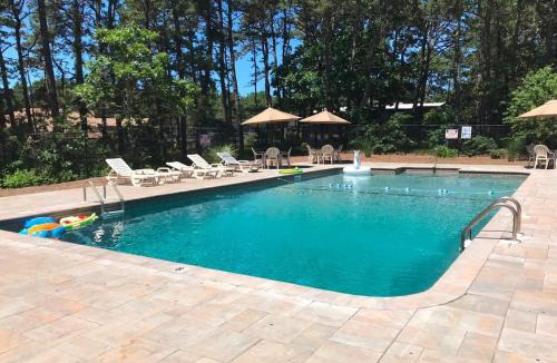 Wellfleet House | Private Association Pool Great Location