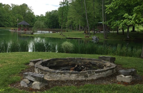 Russell Springs Cabin | Private Catch And Release Lake-Boat Rental Included! Close to Lake Cumberland!