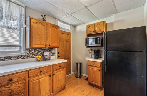 Pittsburgh House | Private Duplex w/Fenced Yard, Pet-Friendly, Close to Downtown, Extended Stays