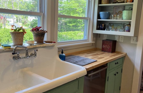 Colebrook House | Private Historic Retreat Waterfall Gardens
