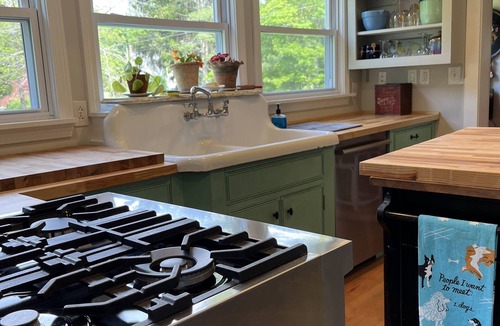 Colebrook House | Private Historic Retreat Waterfall Gardens
