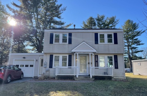Brunswick House | Private Home w/Office Year Round in town Brunswick next to Bowdoin