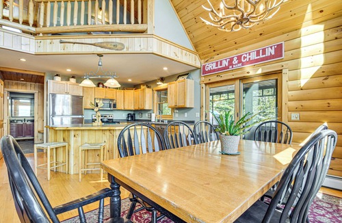 Bryant Pond House | Private Hot Tub & Sauna: Bryant Pond Retreat!