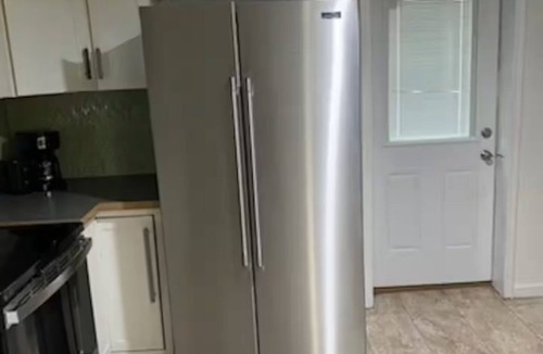 Warren House | Private house 1 bedroom 1 bath ground-floor