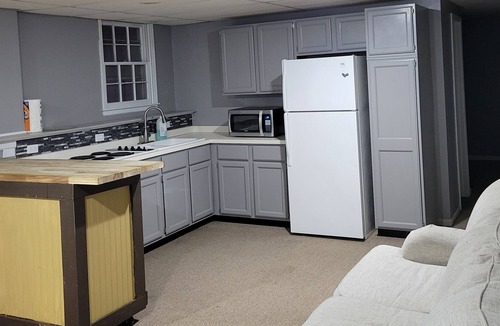 Shawnee Apartment | Private One or two bedroom apt