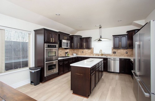 Amarillo House | Private Pool, BBQ, Workout area, KING Beds, Park across street+ basketball court