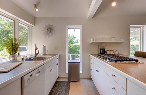 Covington House | Private retreat with great views of downtown Cincinnati