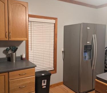 Middleborough House | Private Room in 3-bedroom apartment