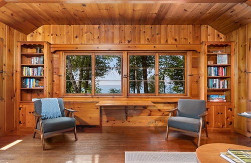 Leland Cabin | Private Waterfront Cottage on Lake Michigan