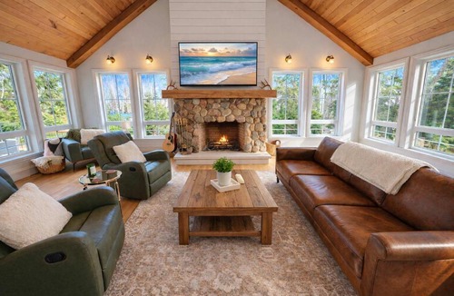 Lake Township House | PrivateLakeMichiganBeach StunningViews TrulyNorth