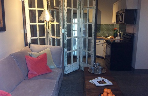 Downtown Apartment | PROMO 5% WEEKLY AND 10% MONTHLY DISCOUNT!nNew building Urban Studio