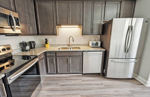 Clarksville Apartment | Properties by Preston I 2Bd/2bth Townhome