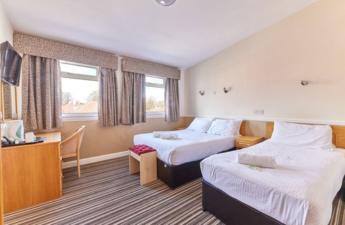 Jesmond Bed & Breakfast | Properties Unique | Dene Rooms Family 31