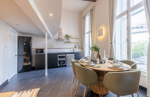 Newcastle-upon-Tyne Apartment | Properties Unique | Watergate