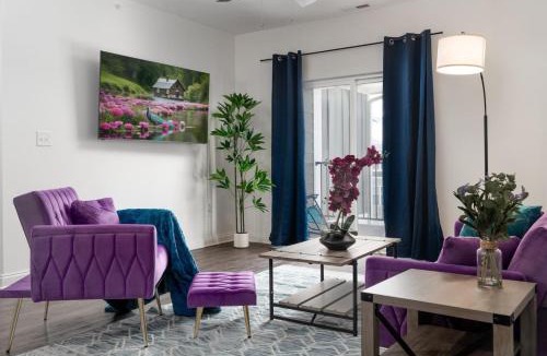 Whitestown Apartment | Purple Rain Spacious 2BR 2BA 2 King Beds Gym WFH