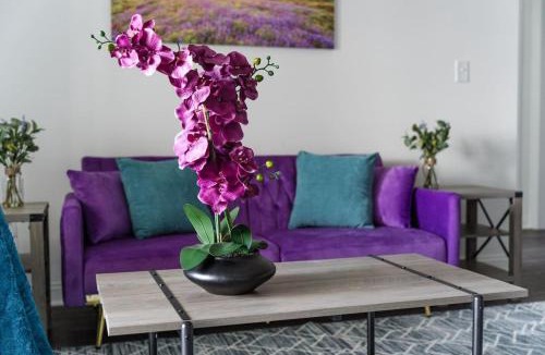 Whitestown Apartment | Purple Rain Spacious 2BR 2BA 2 King Beds Gym WFH