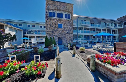 Put-in-Bay House | Put-in-Bay Waterfront Condo #202