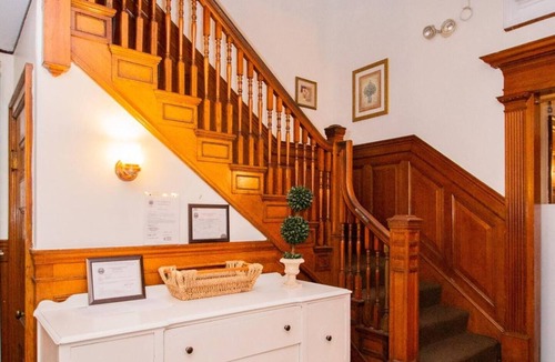 Longwood Apartment | Pvt Room, St Mary’s, Fenway, Longwood, Green Line
